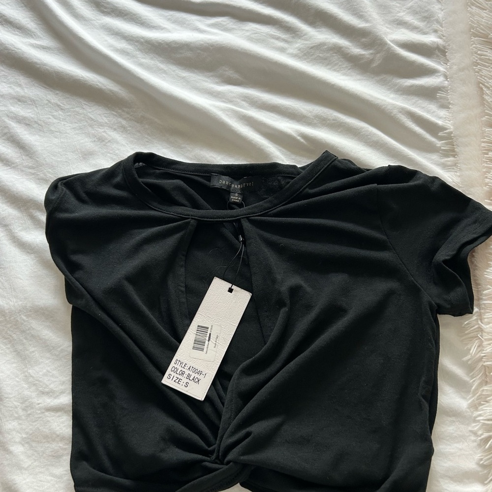 Black Twist Front Top